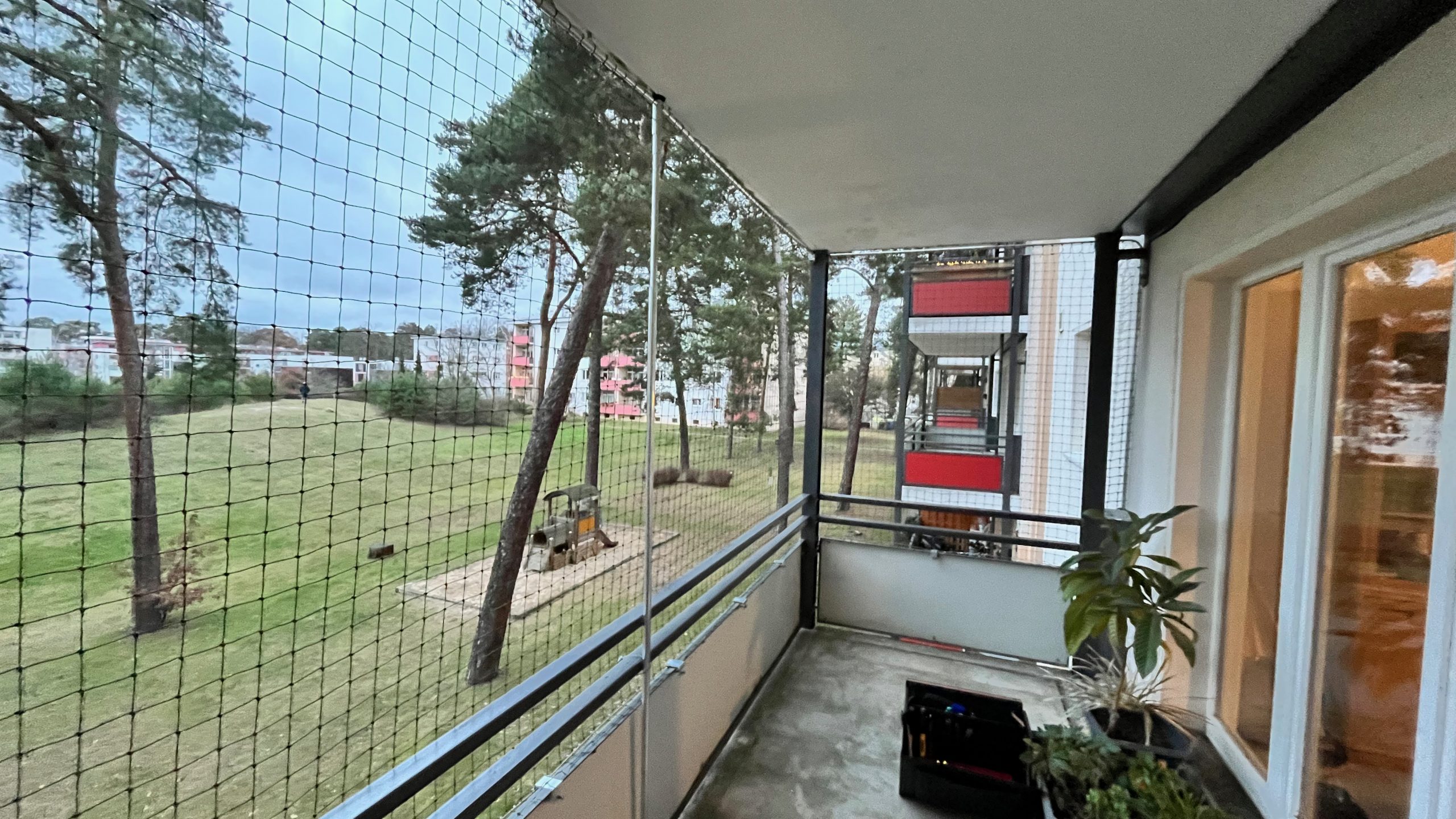Katzenschutznetz für Balkon mit Aluminium Spannstangen